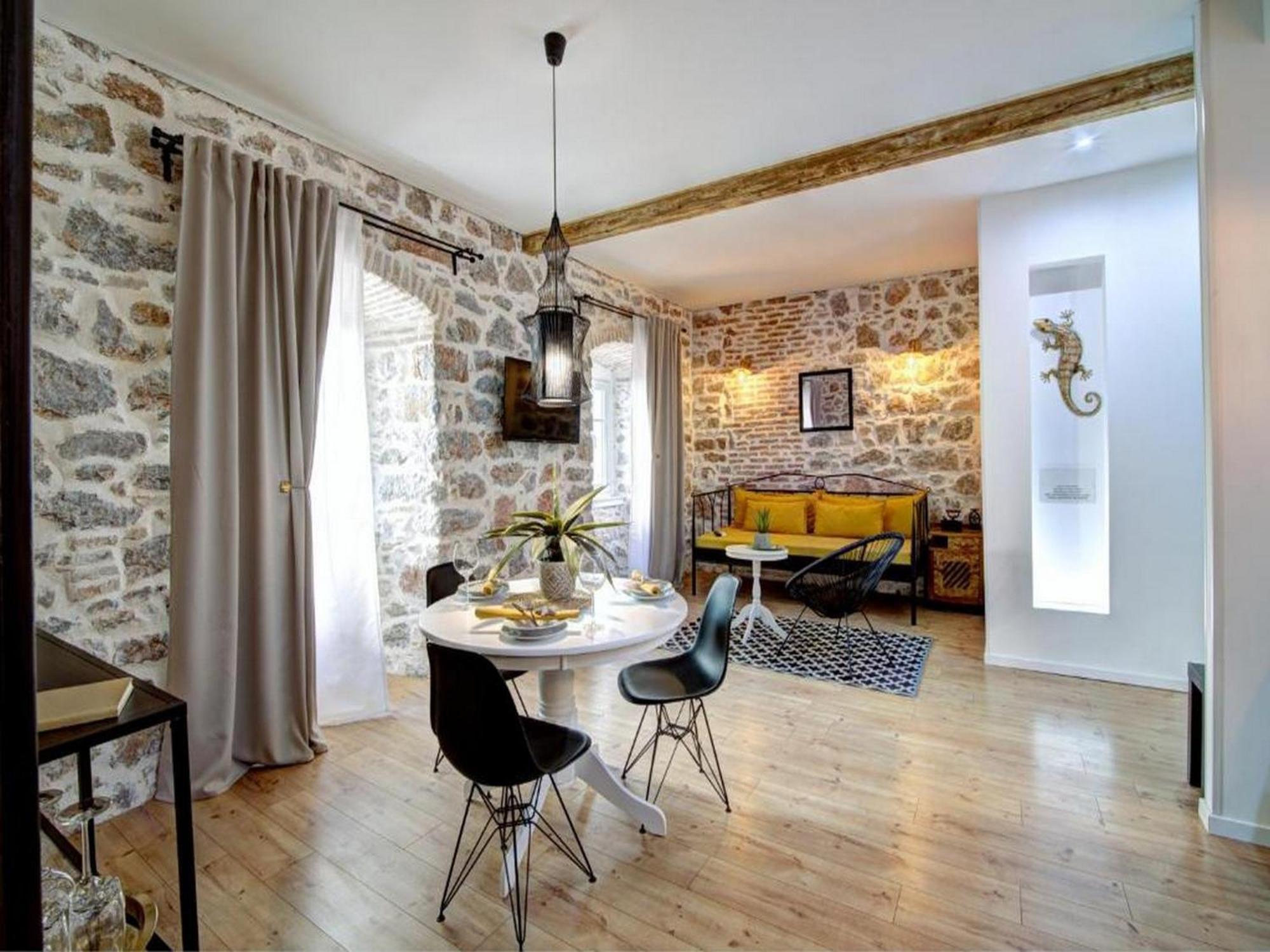 History House Moja Ti 1830 In Old Town Senj Hotell Senj  Rum bild