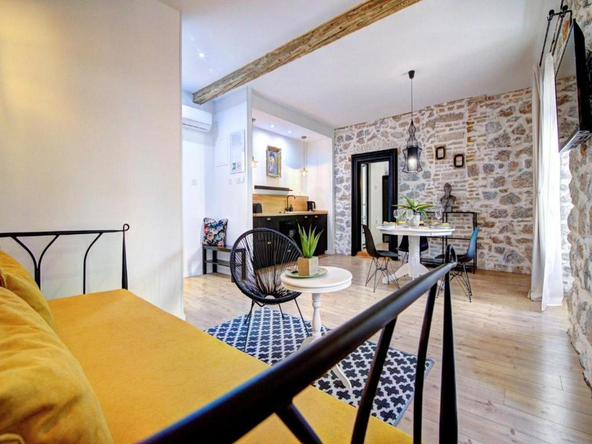 History House Moja Ti 1830 In Old Town Senj Hotell Senj  Rum bild